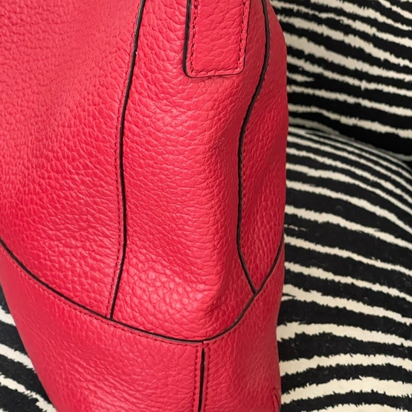 Kate Spade RED Cobble Hill Finley Pebble Leather Hobo Bag MSRP $348 Near MINT! - Picture 9 of 13